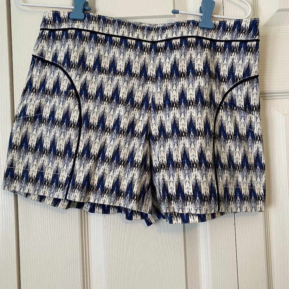 Cartonnier Blue and White Ikat patterned tailored shorts